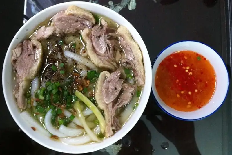 Bánh canh bột xắt thịt vịt thơm ngon 
