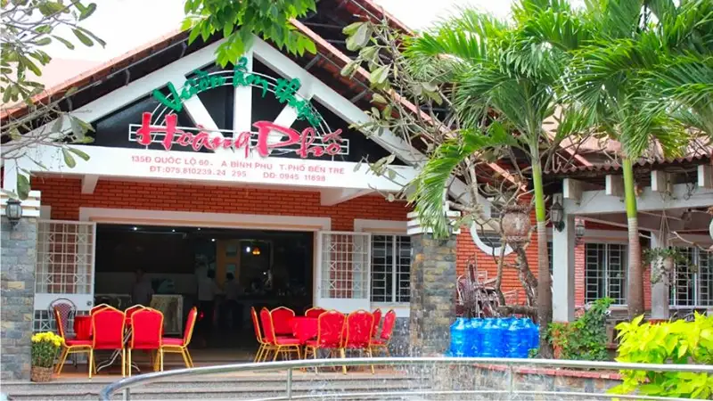 Nhà hàng vườn ẩm thực Hoàng Phố