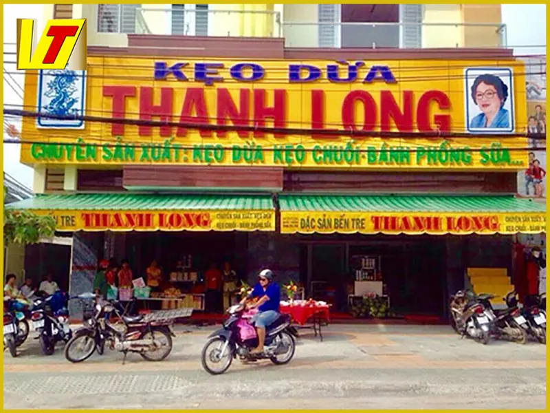 Cửa hàng kẹo dừa Thanh Long